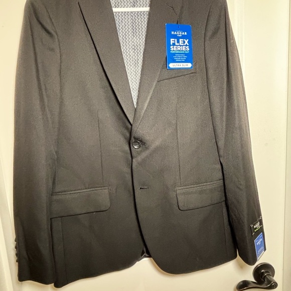 Haggar Men's Charcoal Flex Series Blazer - Picture 1 of 13